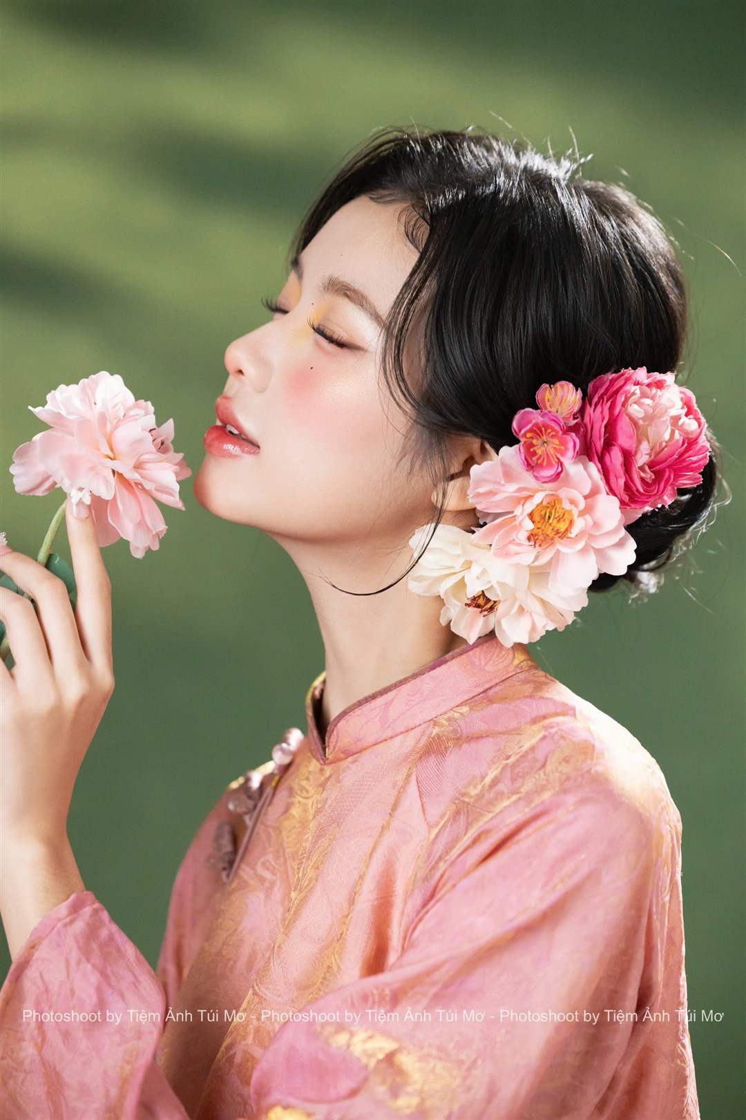 HỒNG NGHI 8