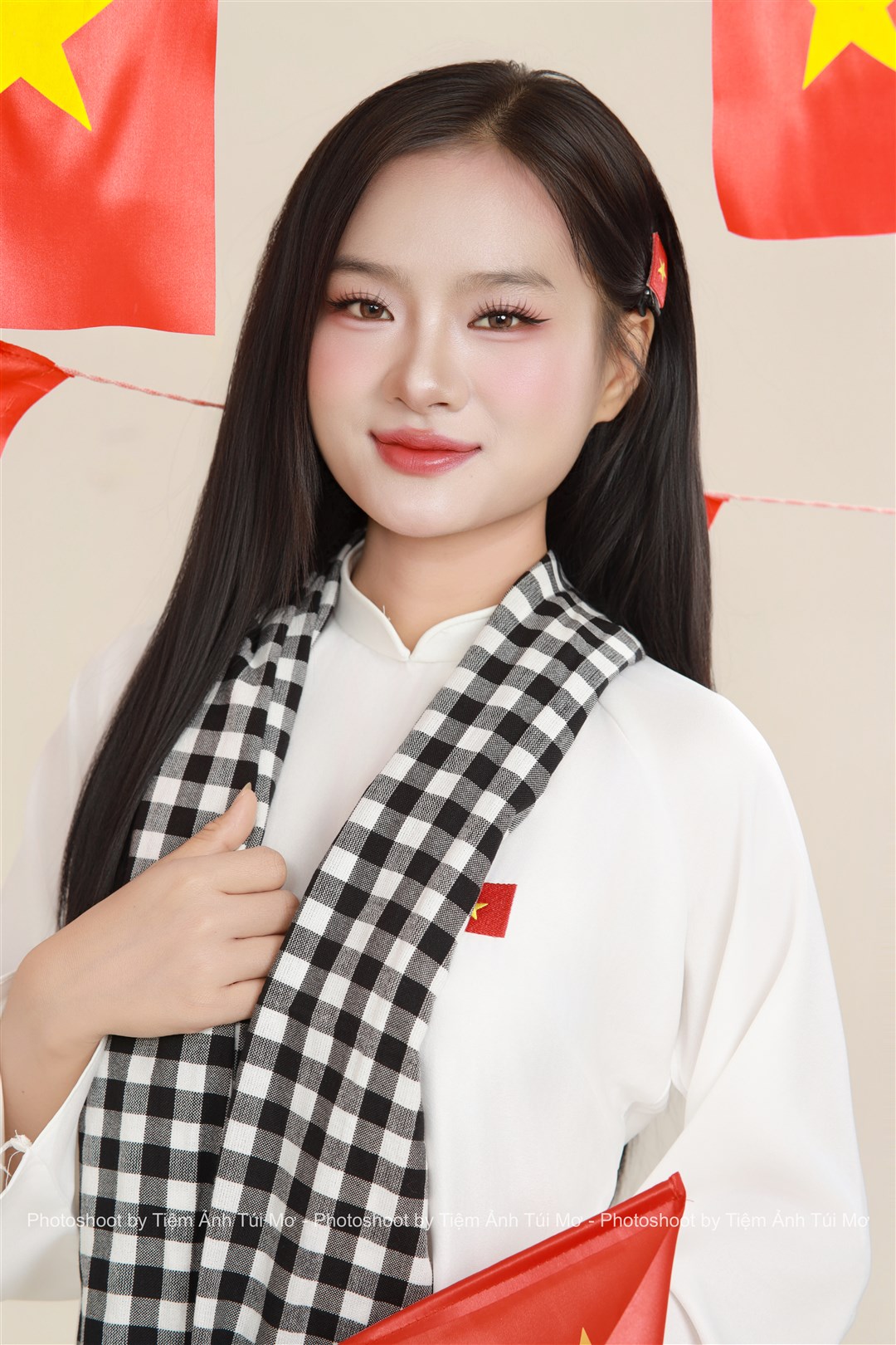 CỜ ĐỎ SAO VÀNG 4