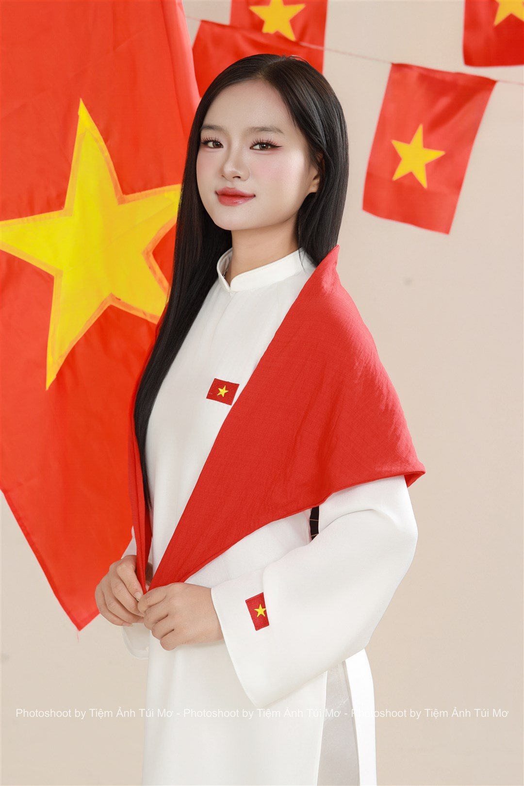 CỜ ĐỎ SAO VÀNG 2