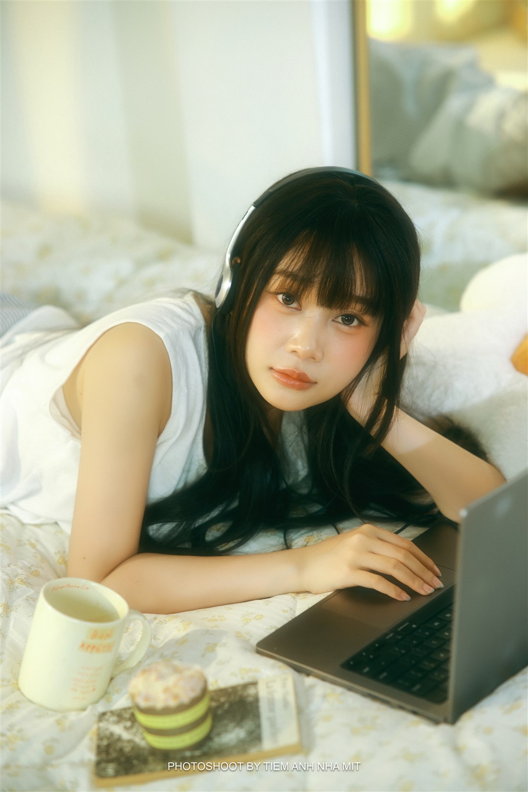 JAPANESE GIRL